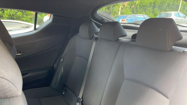 Toyota C-Hr image 1