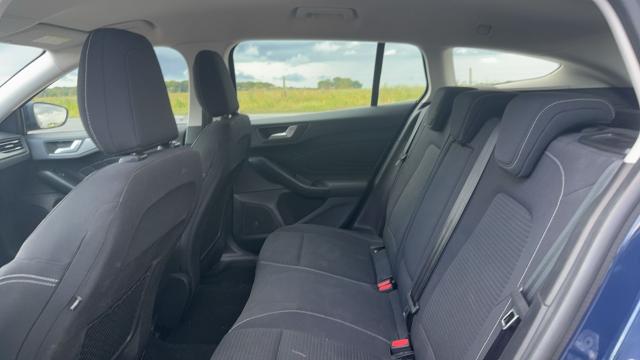 Ford Focus image 8