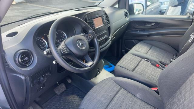 Mercedes Benz Vito image 9