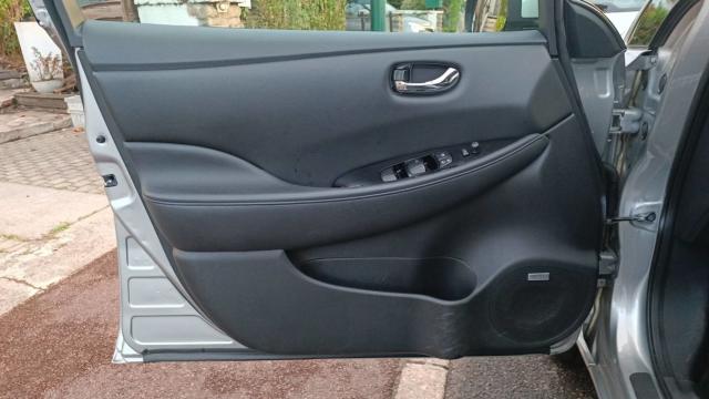 Nissan Leaf image 6
