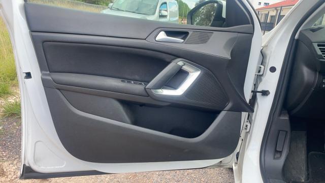 Peugeot 308 image 5