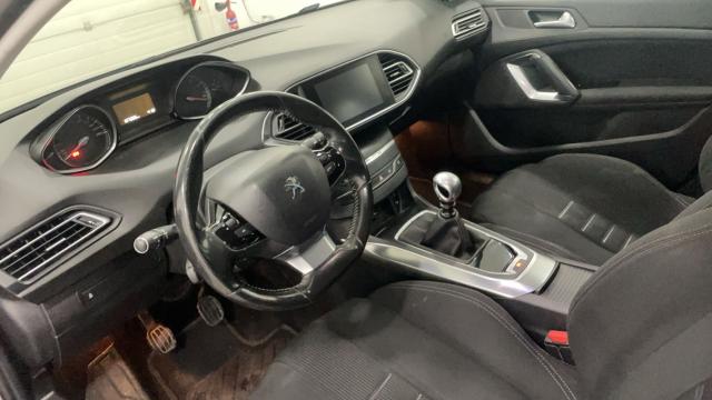 Peugeot 308 image 5