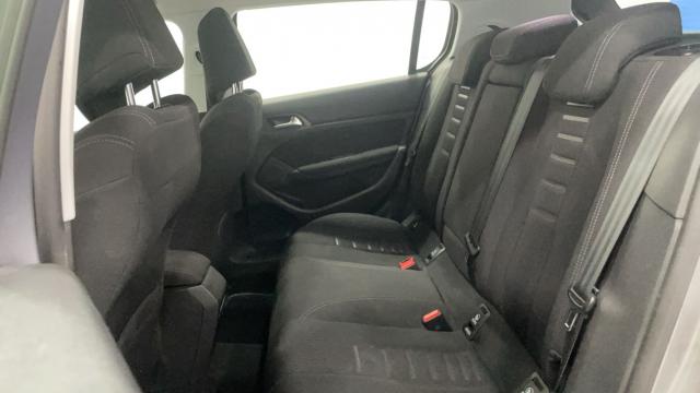 Peugeot 308 image 7