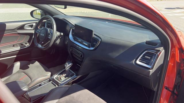 Kia Pro_cee'D image 8