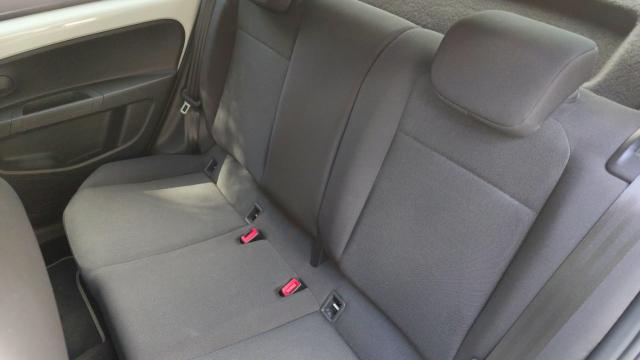 Volkswagen Up! image 8