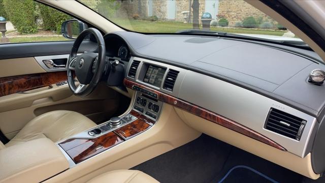 Jaguar Xf image 3
