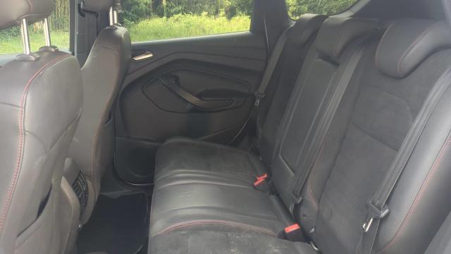 Ford Kuga image 8