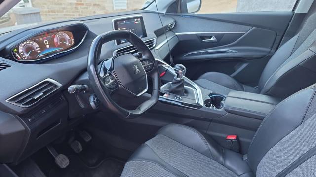Peugeot 3008 image 3