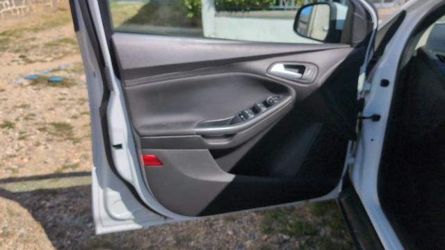 Ford Focus image 2