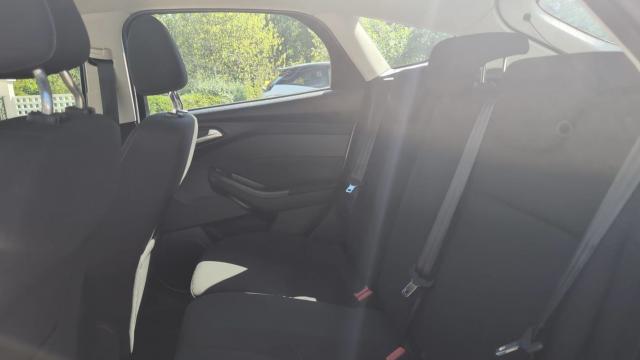 Ford Focus image 7