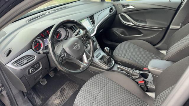 Opel Astra image 1