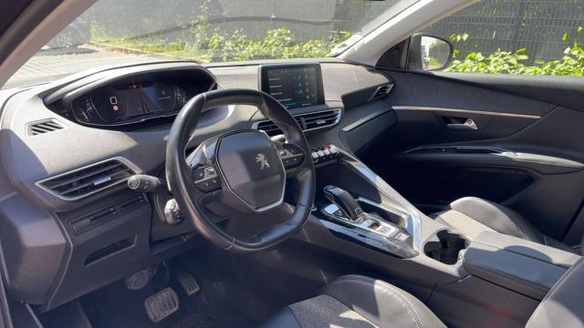 Peugeot 3008 image 1