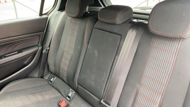 Peugeot 308 image 9