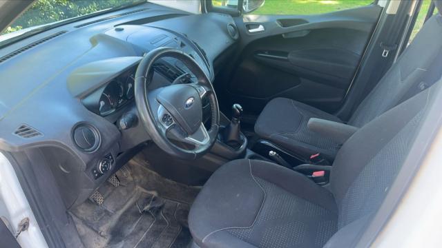 Ford Courier image 9