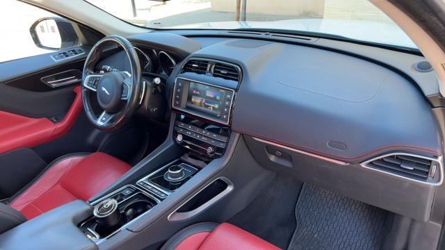 Jaguar F-Pace image 9