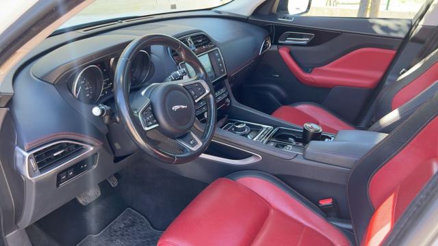 Jaguar F-Pace image 4