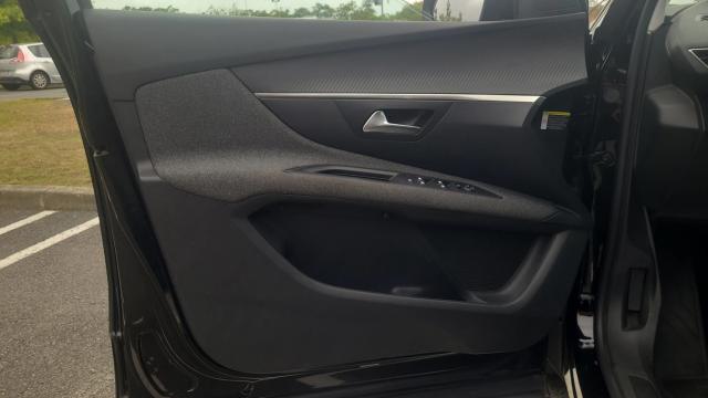 Peugeot 3008 image 4