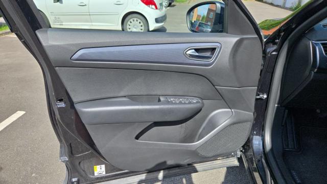 Renault Arkana image 6
