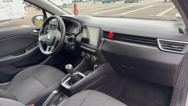 Renault Clio image 9