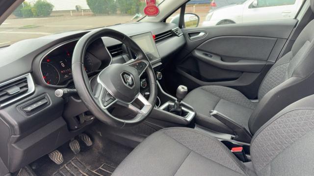 Renault Clio image 8