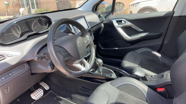 Peugeot 2008 image 5