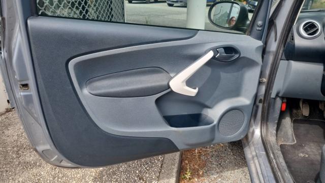 Ford Ka image 8