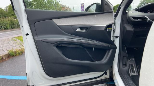 Peugeot 5008 image 7