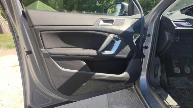 Peugeot 308 image 8