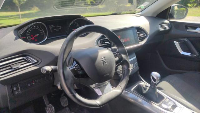 Peugeot 308 image 6