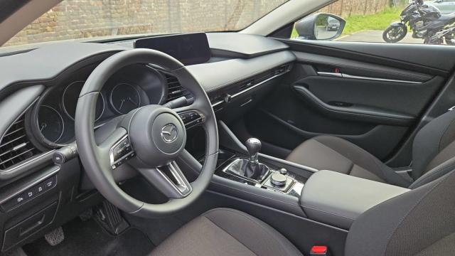 Mazda 3 image 9