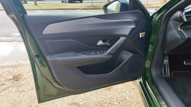 Peugeot 308 image 6