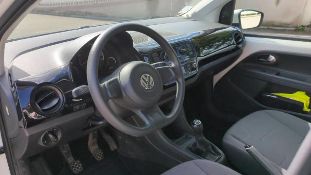 Volkswagen Up! image 2