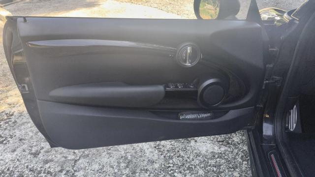 Mini Cabrio image 7