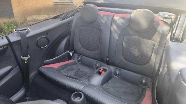 Mini Cabrio image 2
