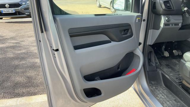 Peugeot Expert image 1