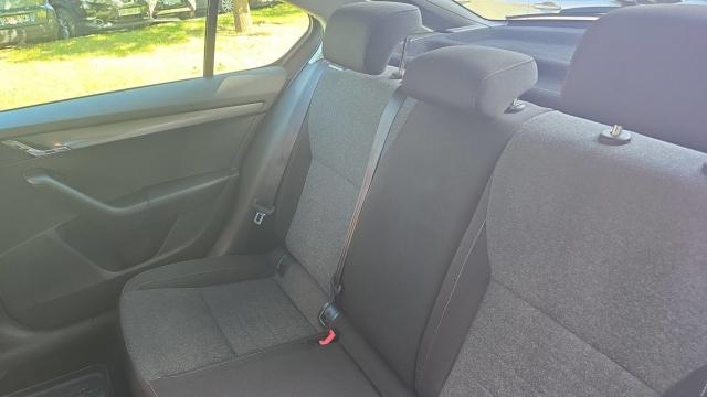 Skoda Octavia image 5