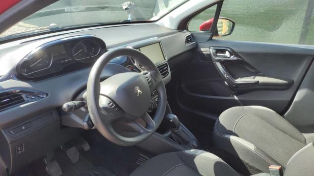 Peugeot 208 image 3