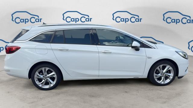 Opel Astra Sports Tourer image 7