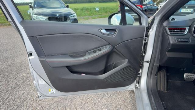 Renault Clio image 8