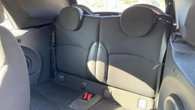 Mini Cabrio image 9