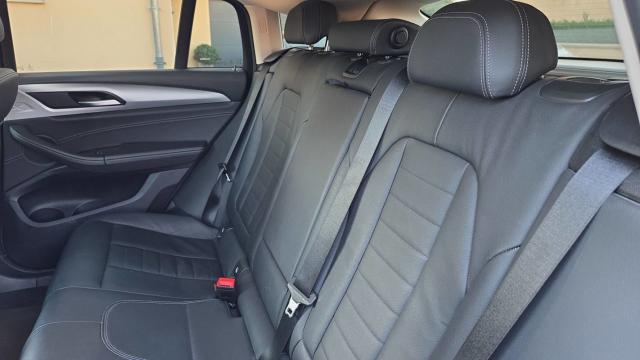 Bmw X4 image 9