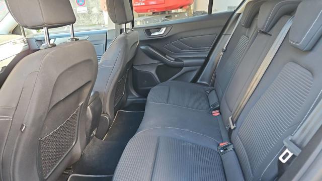 Ford Focus image 5