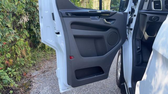 Ford Transit Custom Fourgon image 9