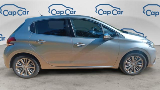 Peugeot 208 image 6