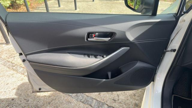 Toyota Corolla image 9