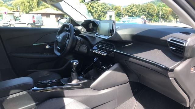 Peugeot 208 image 7