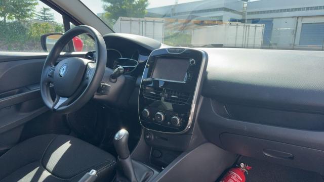 Renault Clio Estate image 5