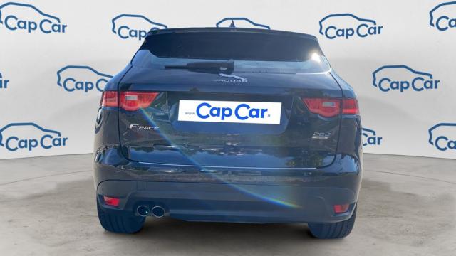 Jaguar F-Pace image 4