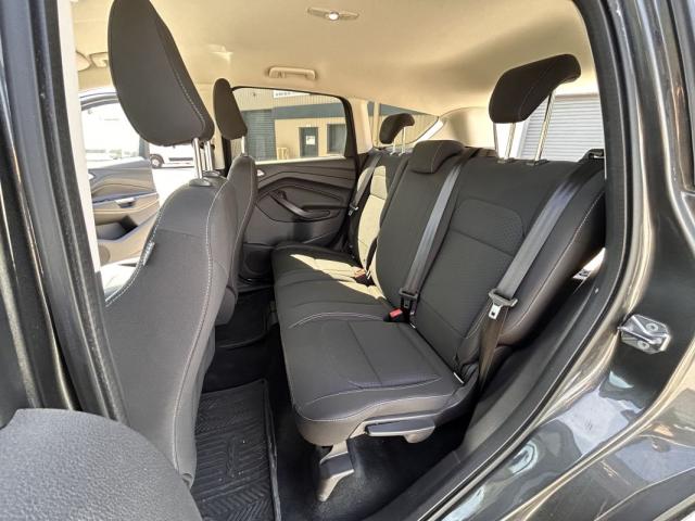 Ford Kuga image 7