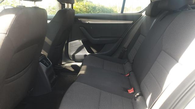Skoda Octavia image 8